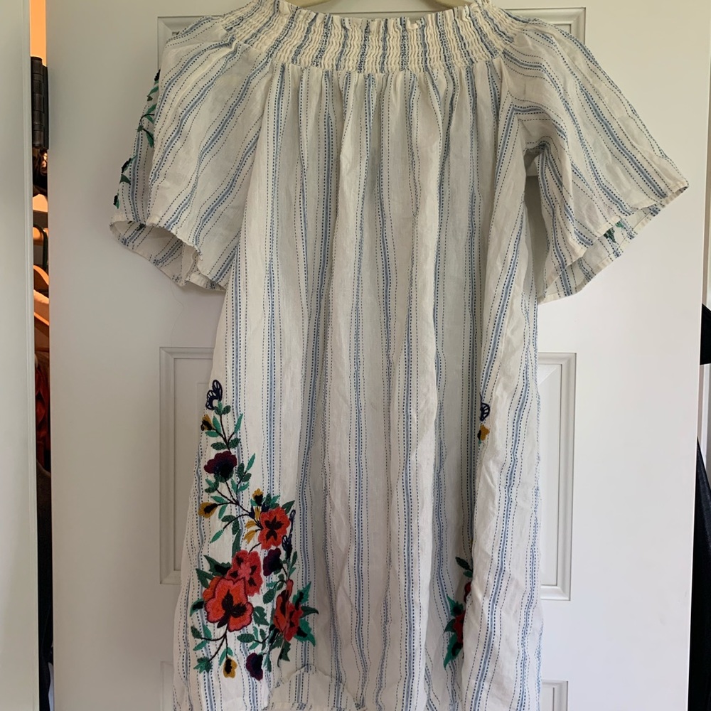 Zara Dress, great condition, barley worn